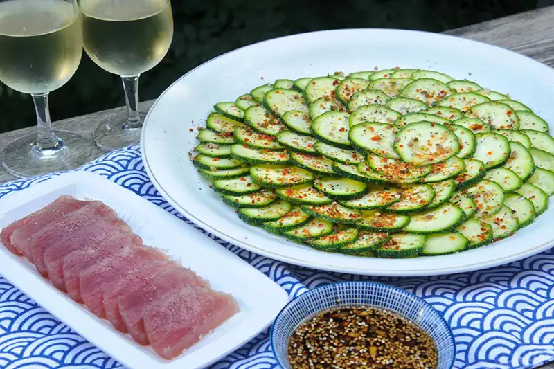 Carpaccio de courgettes crues