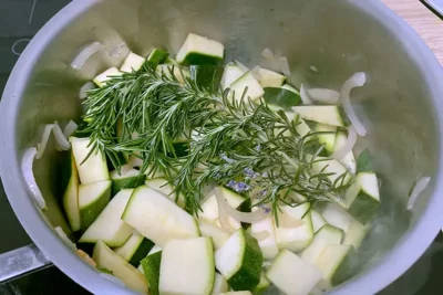 Soupe courgette-romarin étape 2