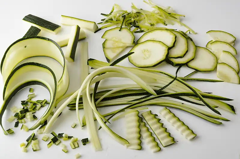 Couper, trancher, tailler, ciseler les courgettes – Cuisiner les courgettes