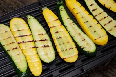 Griller les courgettes