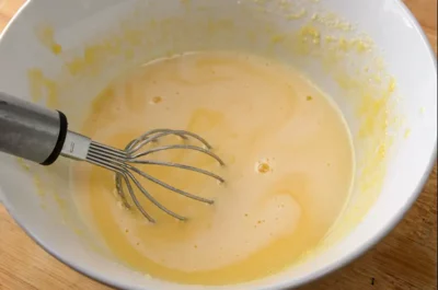 Sauce carbonara étape 2