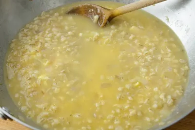 Recouvrir d'eau ou de bouillon