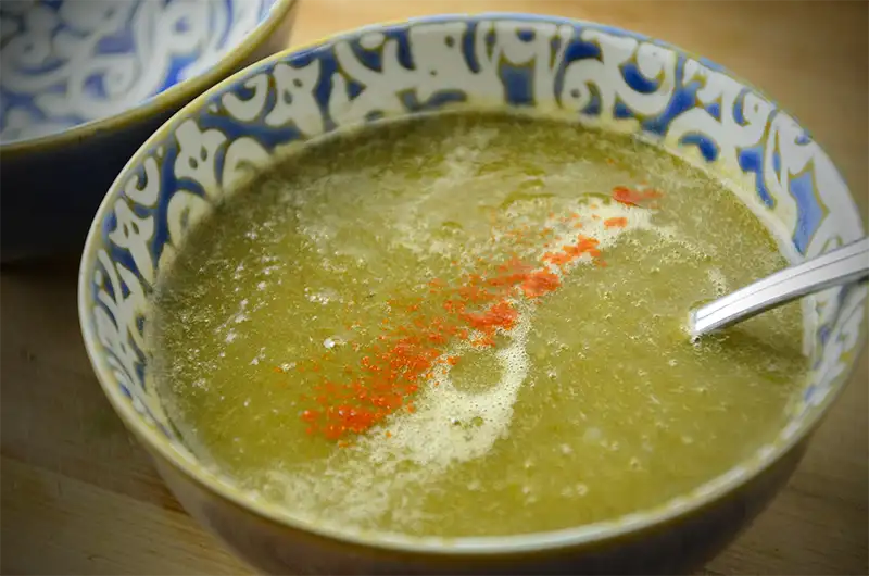 Soupe de tiges d’épinard et courgettes