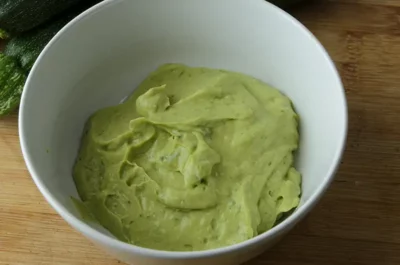 La sauce avocat mixée